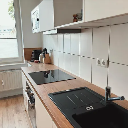 Hozo 9 - Wifi, Balcony, 2 Sleeping Rooms, Up To 6 Persons, Train Station * Koblenz (Rhineland-Palatinate)