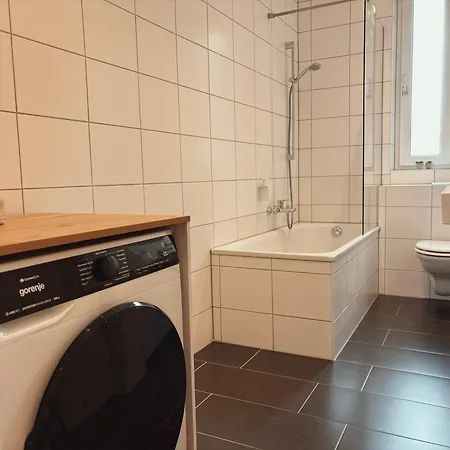 Lejlighed Hozo 9 - Wifi, Balcony, 2 Sleeping Rooms, Up To 6 Persons, Train Station