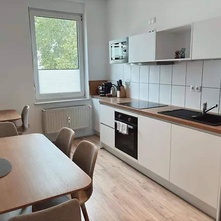 Lejlighed Hozo 9 - Wifi, Balcony, 2 Sleeping Rooms, Up To 6 Persons, Train Station *
