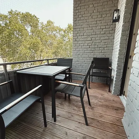 Lejlighed Hozo 9 - Wifi, Balcony, 2 Sleeping Rooms, Up To 6 Persons, Train Station