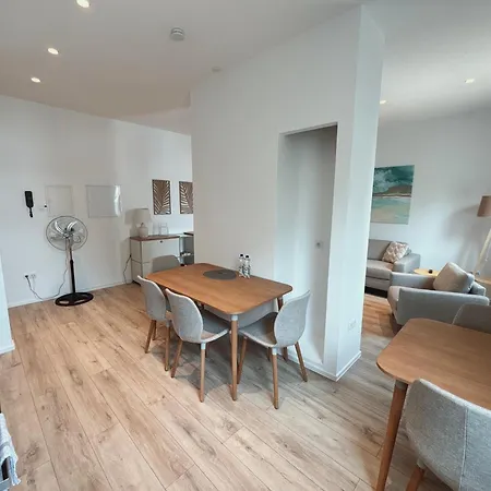 Hozo 9 - Designer Apartment, Near Station, Parking Koblenz (Rhineland-Palatinate)